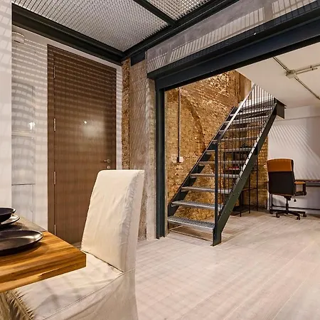 -malagasunapts-industrial Loft Citycentre